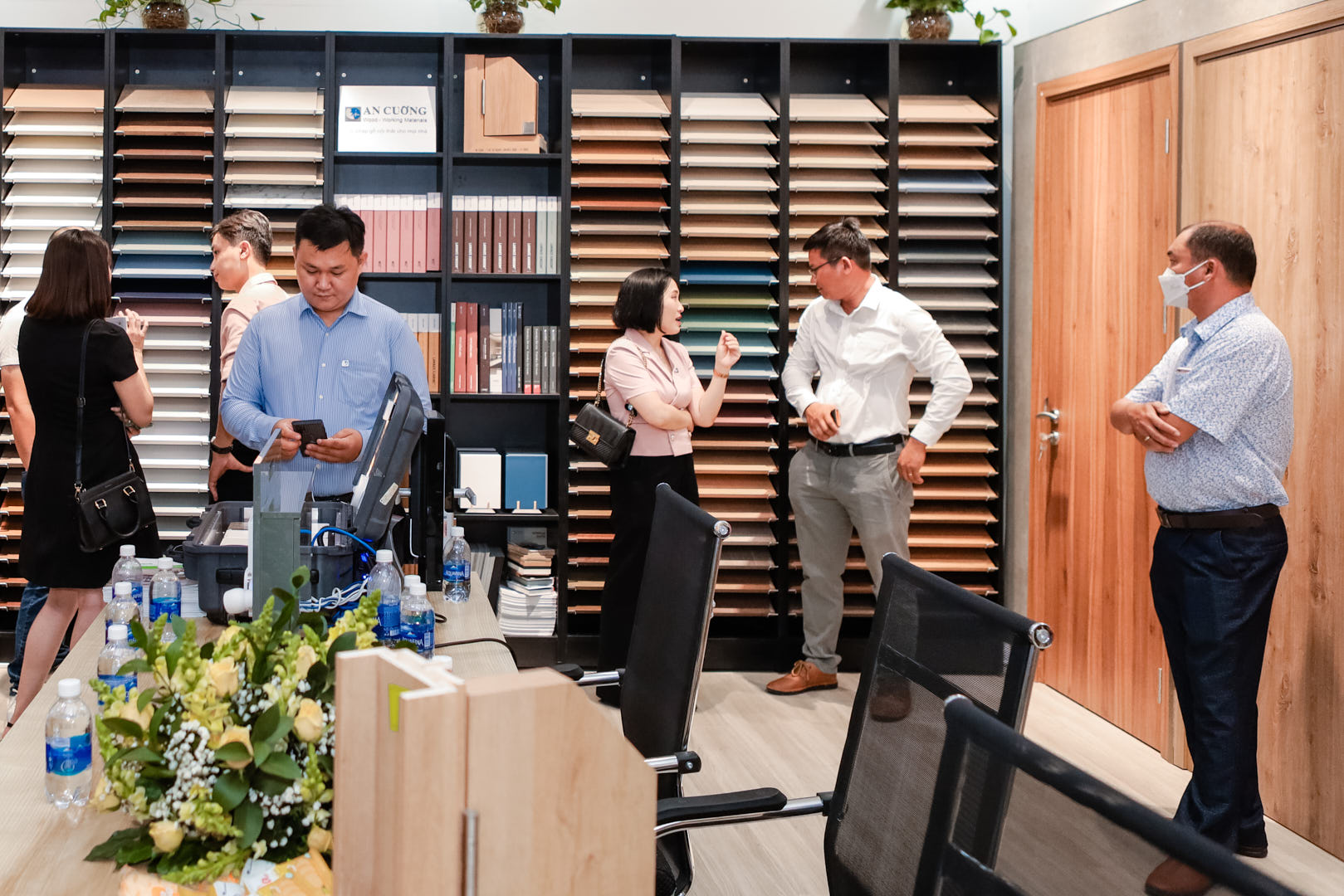 KHAI TRUONG_01 58-ancuong-kim hoanggia-1.jpg